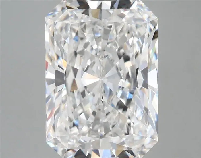 3.89 Carat · RADIANT · F · VVS2 · IGI · Excellent Cut