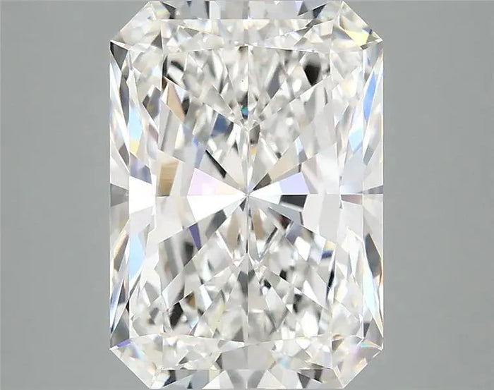 3.91 Carat · RADIANT · E · VVS2 · IGI · Excellent Cut