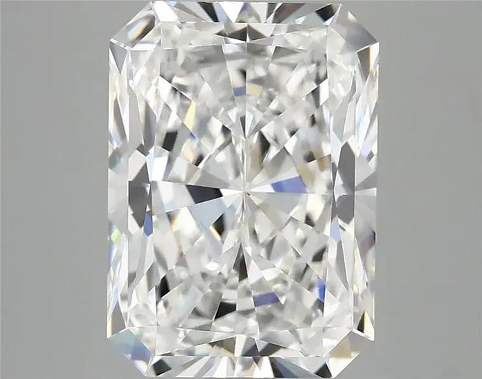 3.91 Carat · RADIANT · E · VVS2 · IGI · Excellent Cut