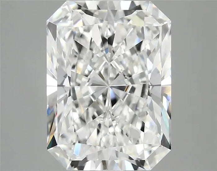 3.81 Carat · RADIANT · E · VVS2 · IGI · Excellent Cut