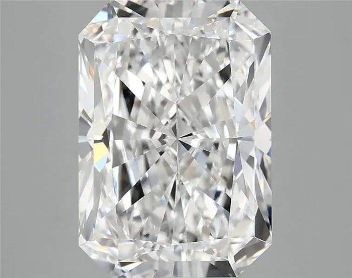3.86 Carat · RADIANT · E · VVS2 · IGI · Excellent Cut