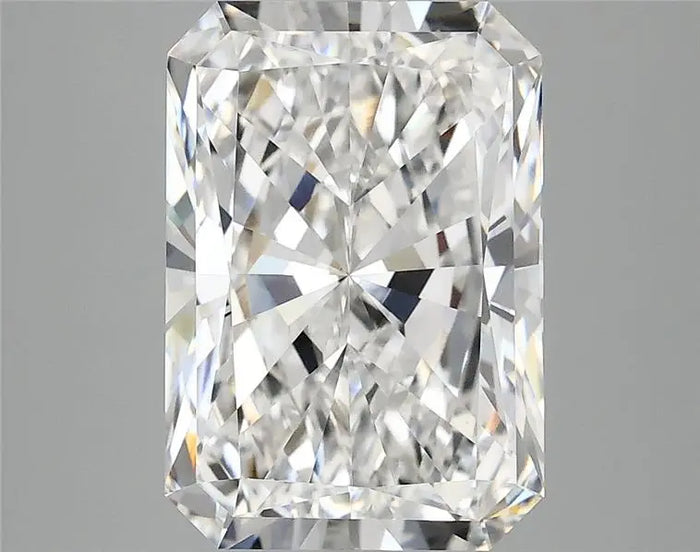 4.09 Carat · RADIANT · D · VVS2 · IGI · Excellent Cut