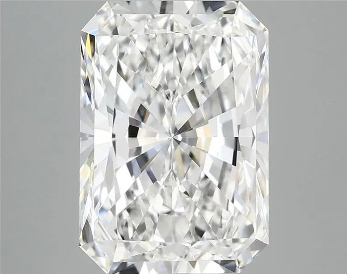 4.09 Carat · RADIANT · D · VVS2 · IGI · Excellent Cut
