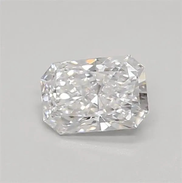 0.38 Carat · RADIANT · D · VVS2 · IGI · Very Good Cut