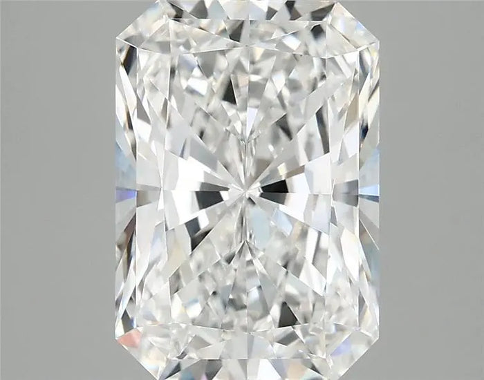 4.09 Carat · RADIANT · E · VVS2 · IGI · Excellent Cut