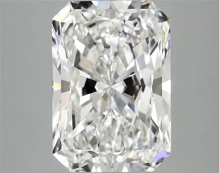 3.95 Carat · RADIANT · E · VVS2 · IGI · Excellent Cut