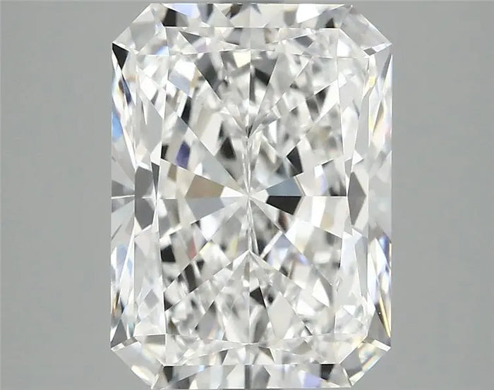 4.16 Carat · RADIANT · D · VVS2 · IGI · Excellent Cut