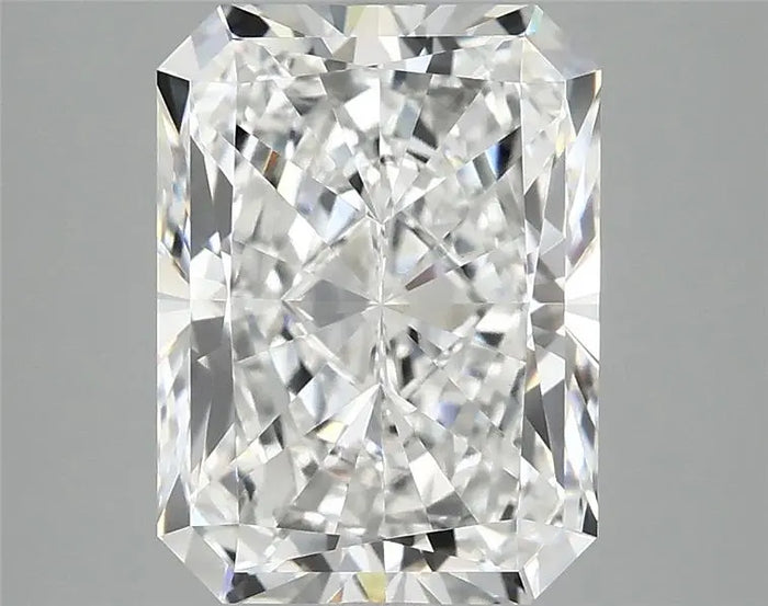 3.96 Carat · RADIANT · E · VVS2 · IGI · Excellent Cut