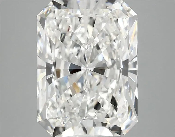 4.61 Carat · RADIANT · E · VVS2 · IGI · Excellent Cut