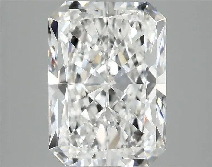 3.90 Carat · RADIANT · E · VVS2 · IGI · Excellent Cut
