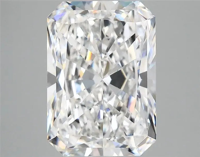 4.27 Carat · RADIANT · E · VVS2 · IGI · Excellent Cut