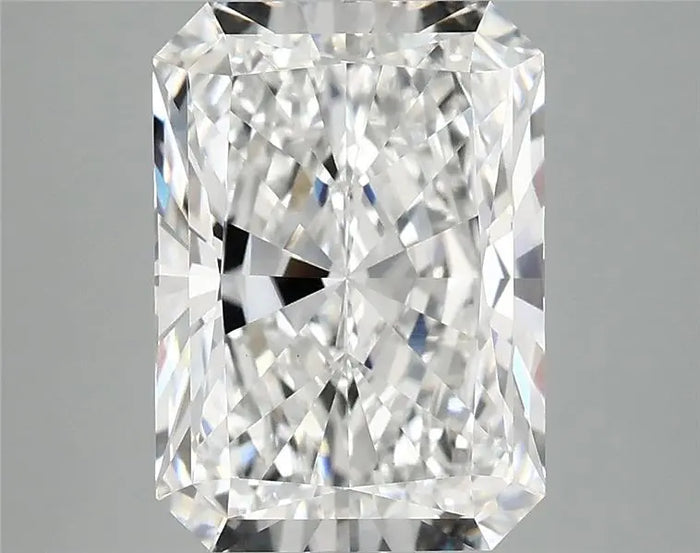 4.18 Carat · RADIANT · E · VVS2 · IGI · Excellent Cut