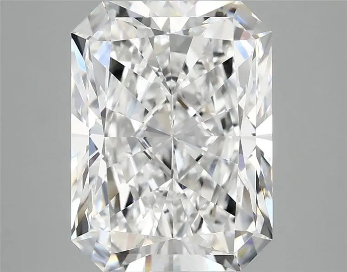 3.96 Carat · RADIANT · E · VVS2 · IGI · Excellent Cut