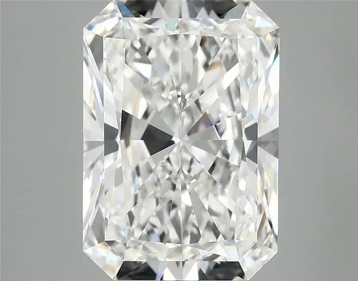 4.17 Carat · RADIANT · E · VVS2 · IGI · Excellent Cut