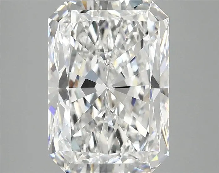 3.90 Carat · RADIANT · E · VS1 · IGI · Excellent Cut