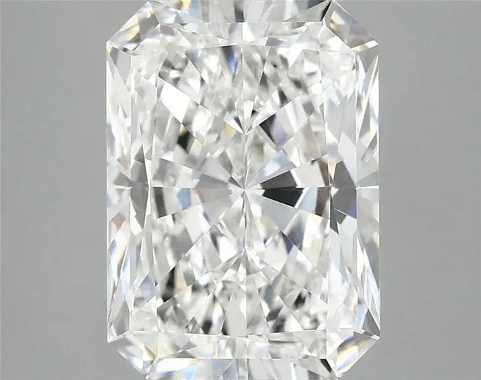 3.95 Carat · RADIANT · E · VVS2 · IGI · Excellent Cut