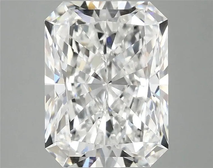 3.89 Carat · RADIANT · D · VVS2 · IGI · Excellent Cut