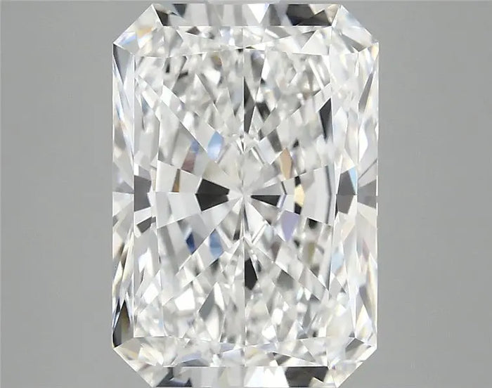 3.94 Carat · RADIANT · E · VVS2 · IGI · Excellent Cut