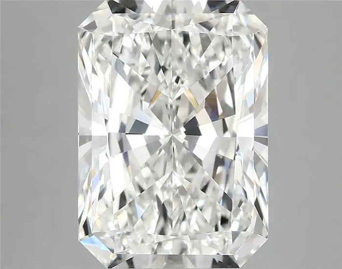 4.09 Carat · RADIANT · E · VVS2 · IGI · Excellent Cut