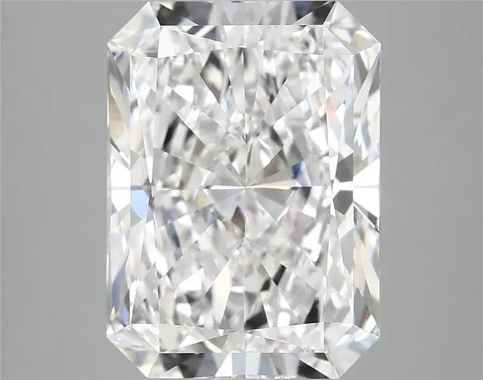 4.09 Carat · RADIANT · D · VVS2 · IGI · Excellent Cut