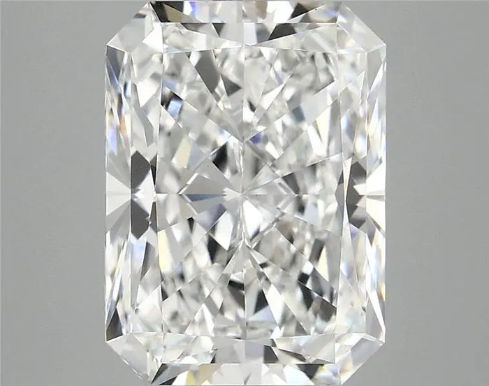 4.98 Carat · RADIANT · E · VVS2 · IGI · Excellent Cut
