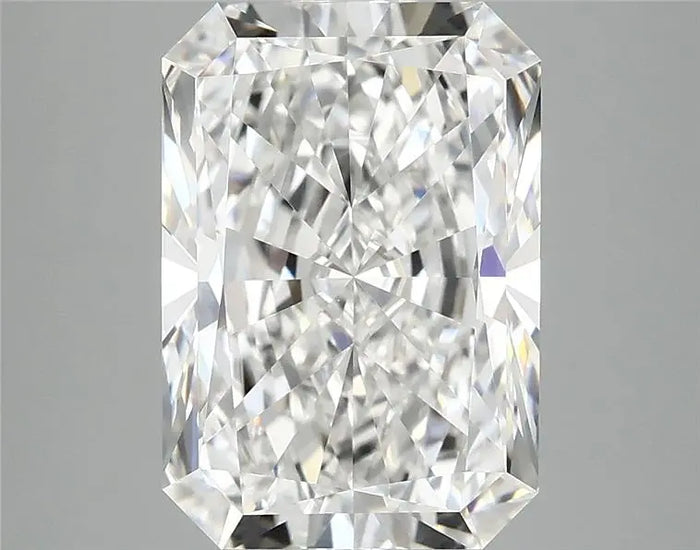 4.09 Carat · RADIANT · E · VVS2 · IGI · Excellent Cut