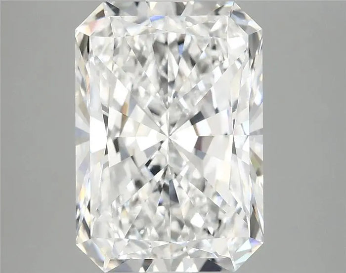 4.16 Carat · RADIANT · E · VVS2 · IGI · Excellent Cut