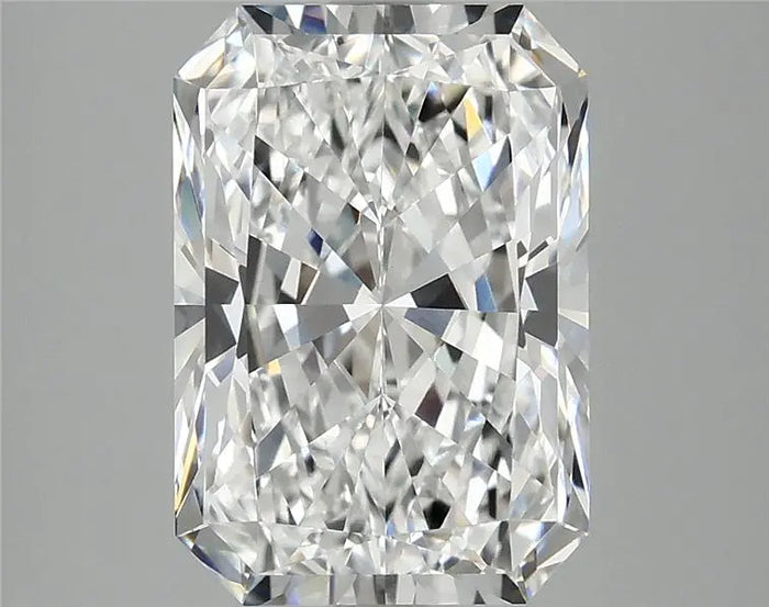 4.09 Carat · RADIANT · E · VVS2 · IGI · Excellent Cut