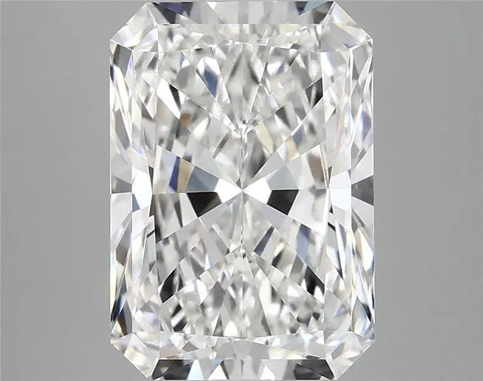 3.82 Carat · RADIANT · E · VVS2 · IGI · Excellent Cut