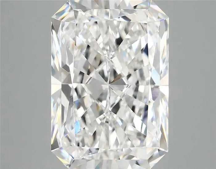 4.92 Carat · RADIANT · E · VS1 · IGI · Excellent Cut