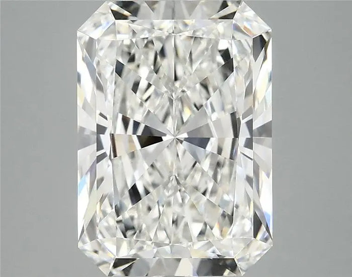 4.89 Carat · RADIANT · E · VVS2 · IGI · Excellent Cut
