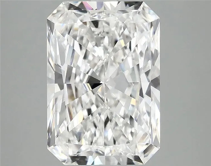 4.05 Carat · RADIANT · E · VVS2 · IGI · Excellent Cut