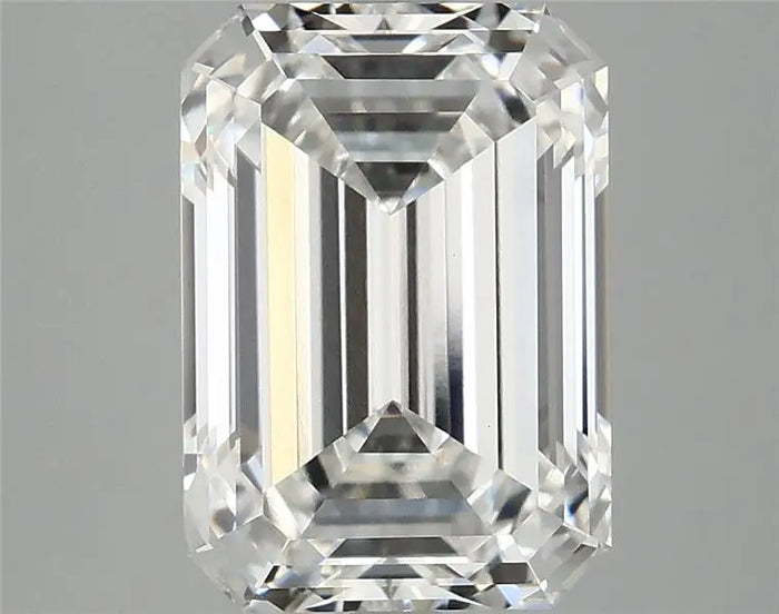 3.94 Carat · EMERALD · E · VVS2 · IGI · Excellent Cut