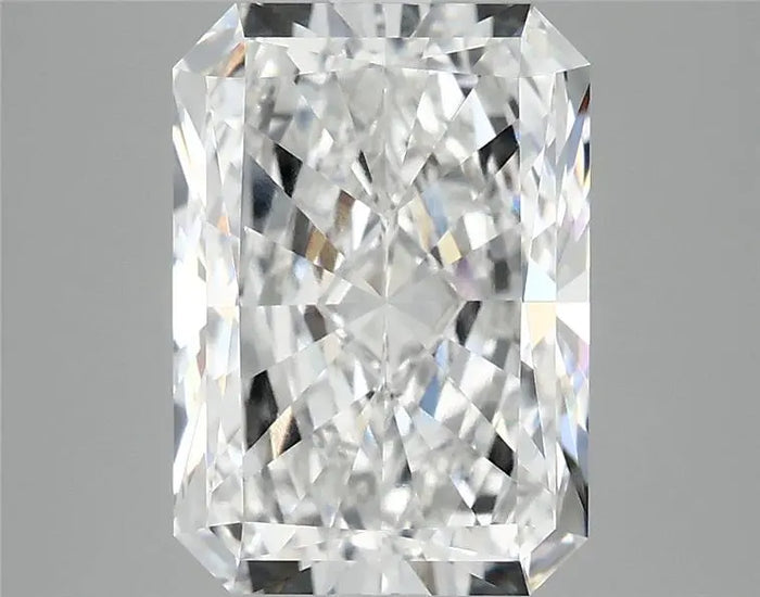 4.05 Carat · RADIANT · E · VVS2 · IGI · Excellent Cut