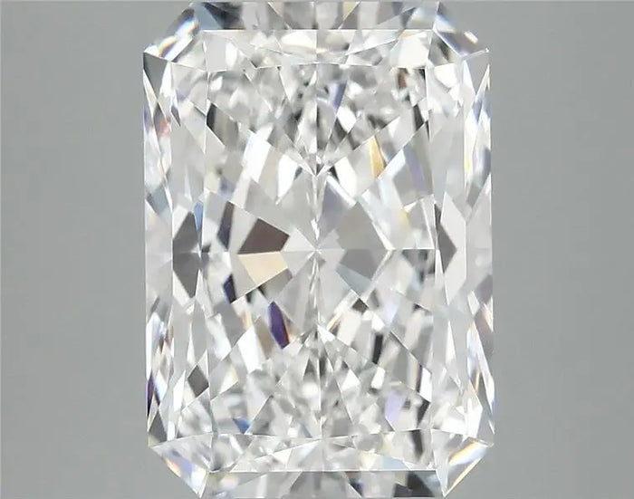 4.87 Carat · RADIANT · E · VVS2 · IGI · Excellent Cut