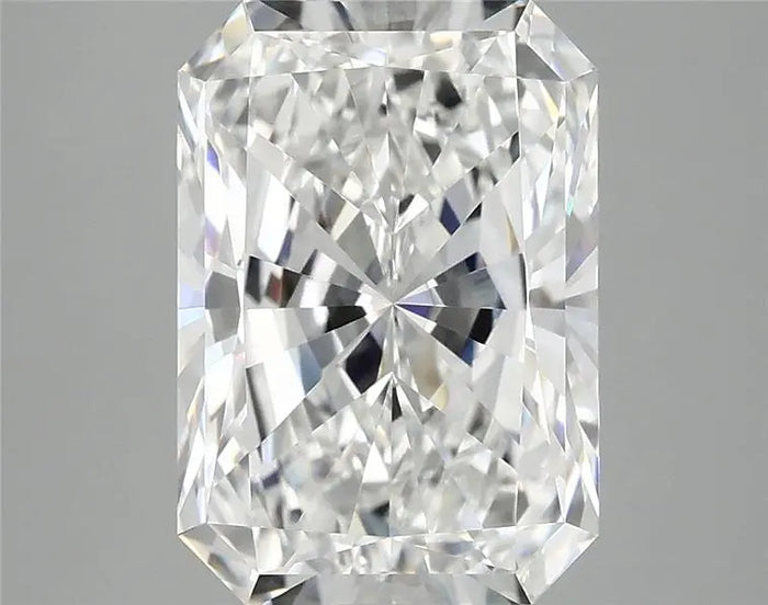 4.05 Carat · RADIANT · E · VVS2 · IGI · Excellent Cut