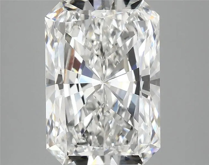 3.90 Carat · RADIANT · E · VVS2 · IGI · Excellent Cut