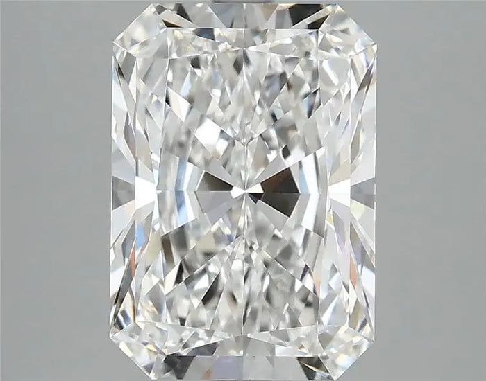 3.90 Carat · RADIANT · E · VVS2 · IGI · Excellent Cut
