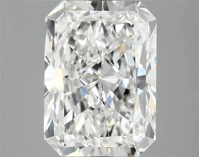 4.13 Carat · RADIANT · E · VVS2 · IGI · Excellent Cut