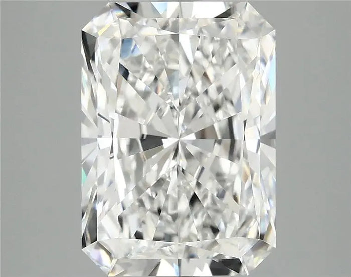 4.40 Carat · RADIANT · E · VVS2 · IGI · Excellent Cut