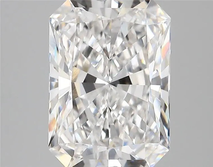 4.31 Carat · RADIANT · E · FL · IGI · Excellent Cut