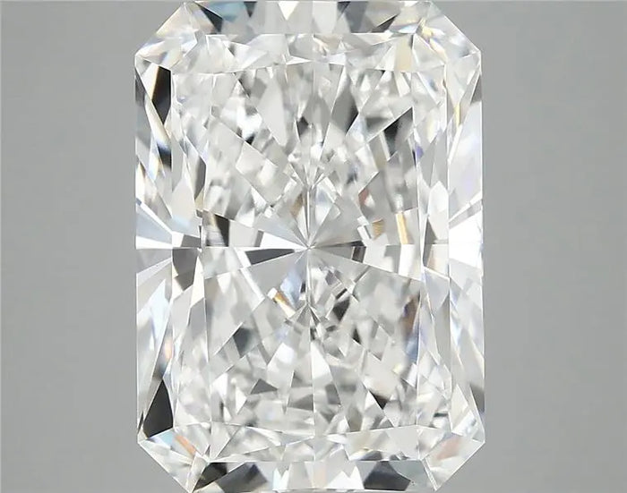 6.09 Carat · RADIANT · E · VVS2 · IGI · Excellent Cut