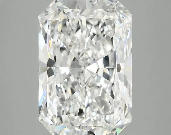 4.70 Carat · RADIANT · E · VVS2 · IGI · Excellent Cut