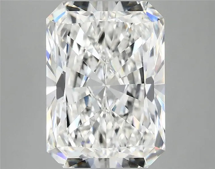 4.89 Carat · RADIANT · E · VVS2 · IGI · Excellent Cut