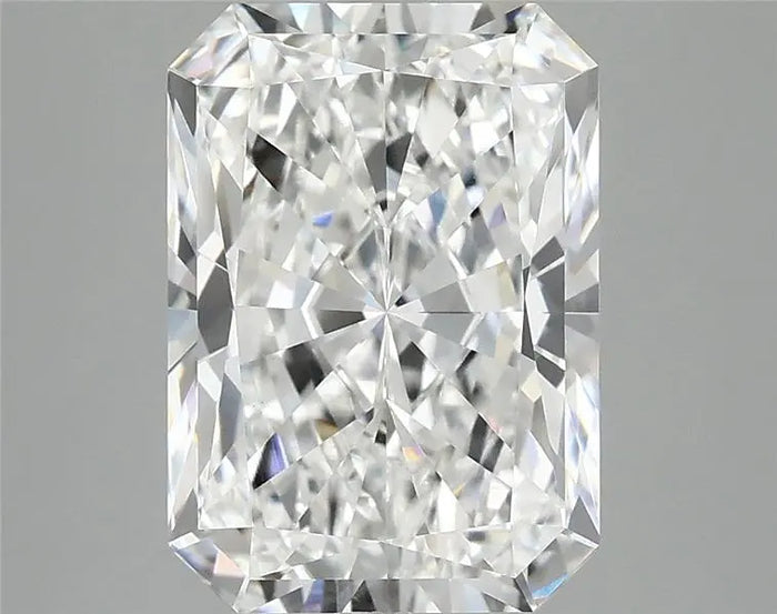 4.08 Carat · RADIANT · E · VVS2 · IGI · Excellent Cut