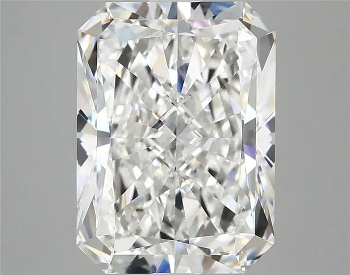 3.81 Carat · RADIANT · D · VVS2 · IGI · Excellent Cut