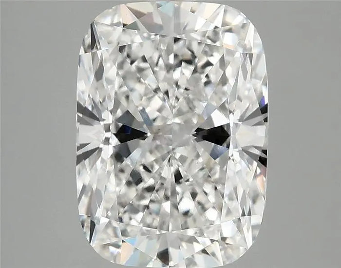 3.90 Carat · CUSHION · E · VS1 · IGI · Excellent Cut