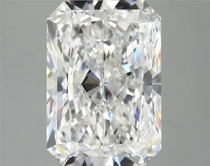 4.05 Carat · RADIANT · E · VVS2 · IGI · Excellent Cut