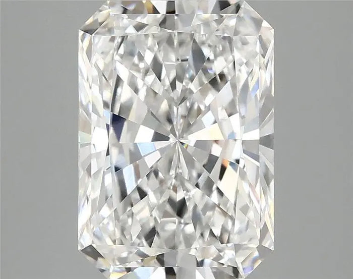 3.93 Carat · RADIANT · E · VVS2 · IGI · Excellent Cut