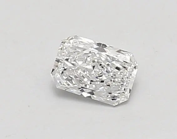 0.39 Carat · RADIANT · D · VVS2 · IGI · Very Good Cut